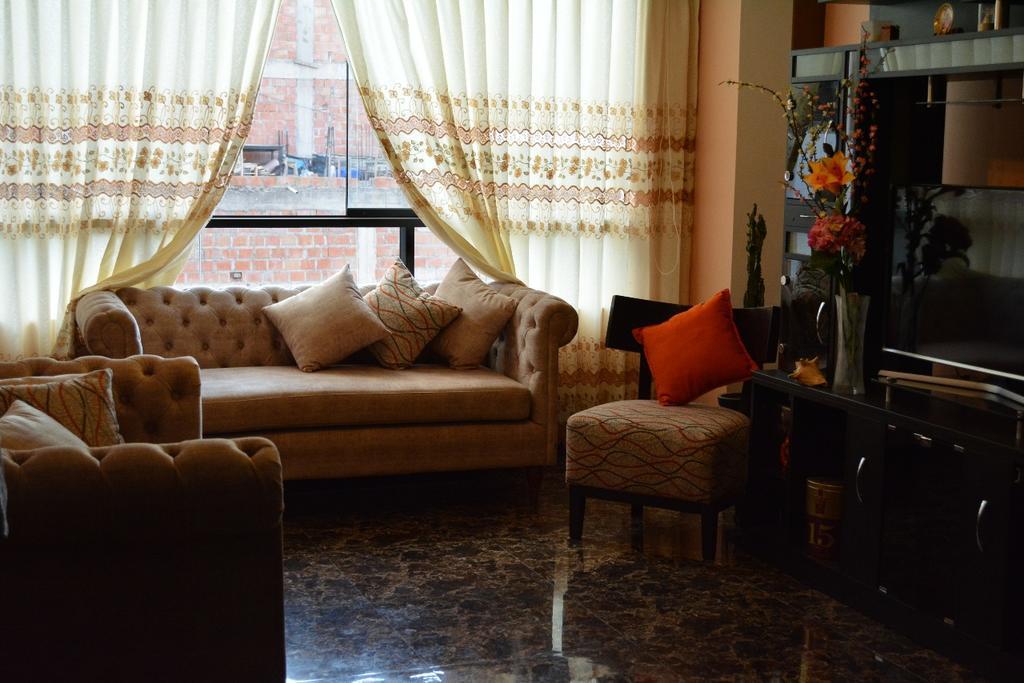 Comodo Y Seguro Homestay Cusco Bagian luar foto